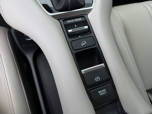 Used 2024 Honda HR-V EX-L image 28