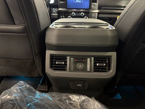 New 2026 Ford F350 Lariat w/ Black Appearance Package image 17