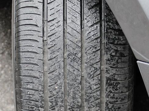 Certified 2023 Nissan Sentra SV image 13