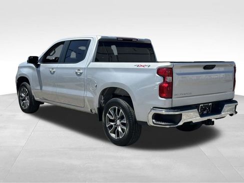 Certified 2022 Chevrolet Silverado 1500 LT AWD/4WD image 24
