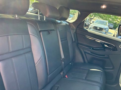 Used 2023 Land Rover Range Rover Evoque SE AWD/4WD image 28