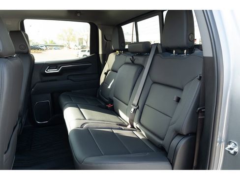 New 2026 GMC Sierra 1500 SLT image 13