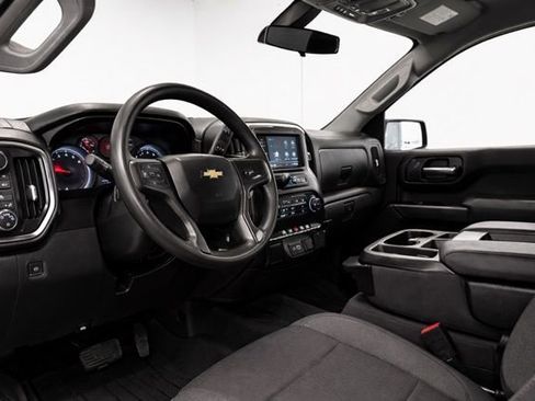 Used 2022 Chevrolet Silverado 1500 Custom w/ LPO, Dark Essentials Package image 11