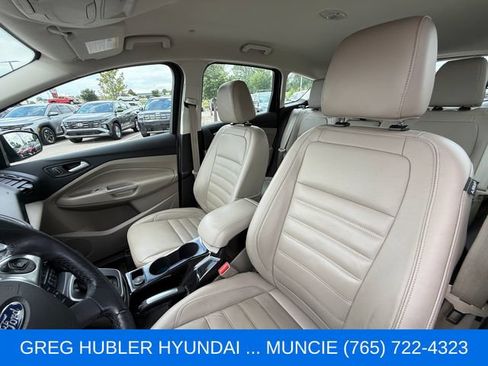 Used 2017 Ford C-MAX Titanium w/ Equipment Group 301A FWD image 16