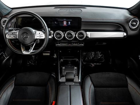 Used 2023 Mercedes-Benz EQB 300 4MATIC image 12