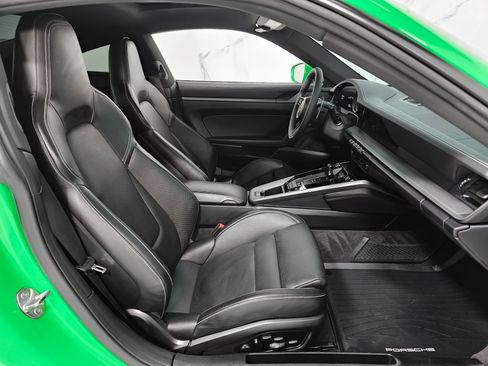 Used 2022 Porsche 911 Carrera 4S w/ Sport Package AWD/4WD image 2