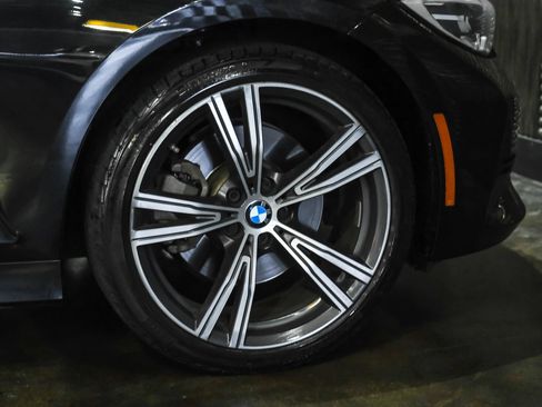 Used 2019 BMW 330i xDrive Sedan w/ Premium Package AWD/4WD image 53