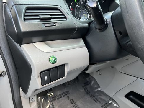 Used 2013 Honda CR-V LX image 16