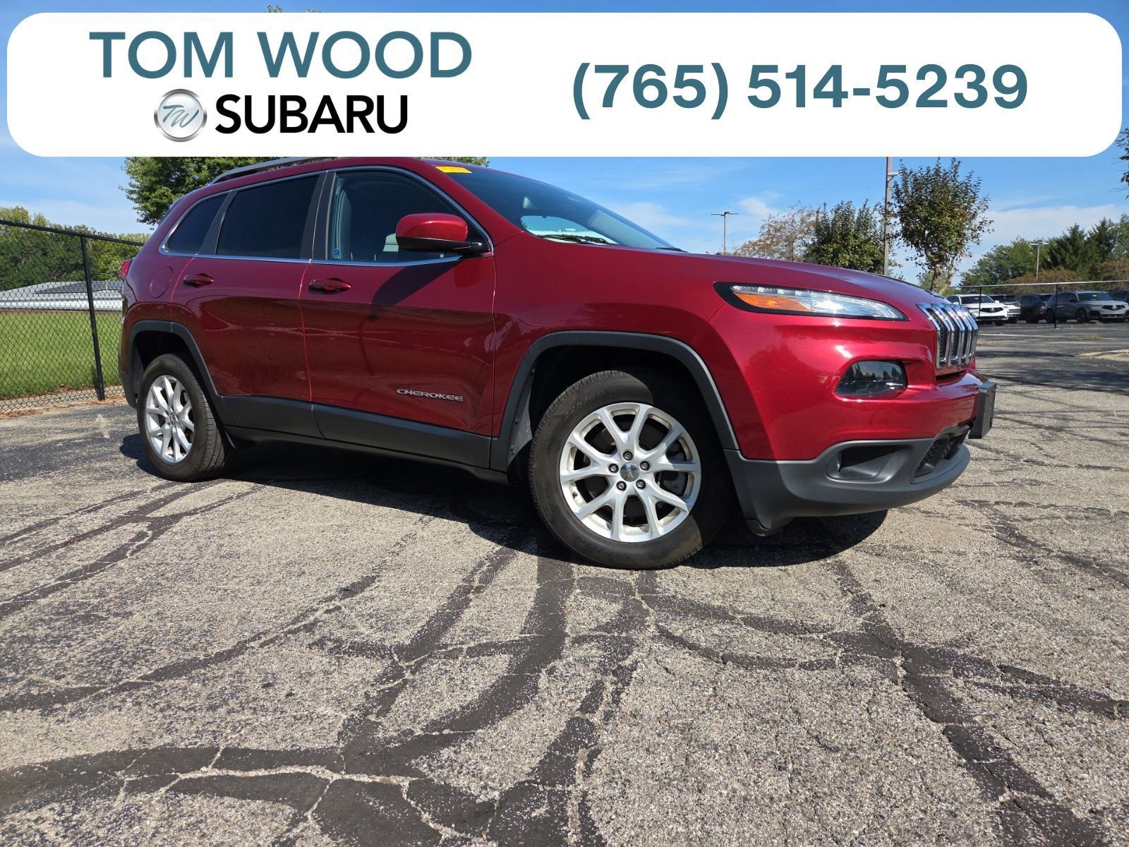 Used 2016 Jeep Cherokee Latitude FWD image 1