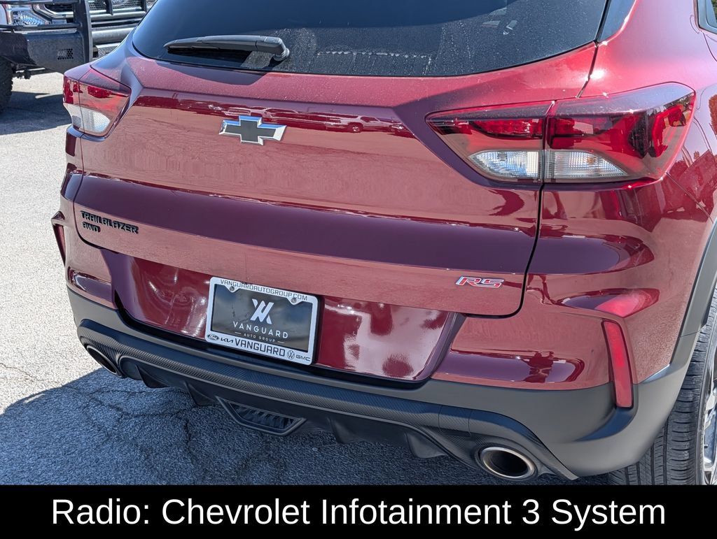 Used 2023 Chevrolet TrailBlazer RS w/ Sun and Liftgate Package AWD/4WD image 7
