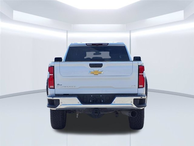Used 2025 Chevrolet Silverado 2500 LTZ w/ LTZ Convenience Package AWD/4WD image 37