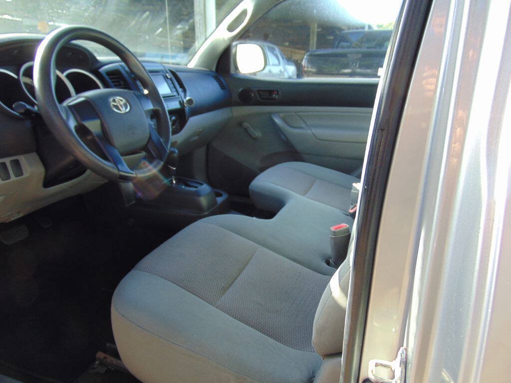 Used 2014 Toyota Tacoma 2WD Regular Cab image 12