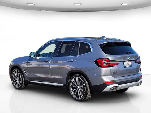 Used 2023 BMW X3 sDrive30i w/ Premium Package w/ZPA RWD image 9