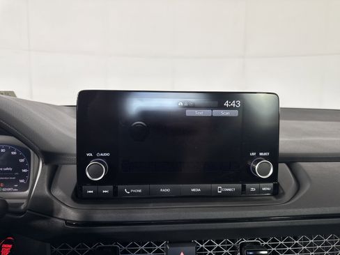 Used 2023 Honda Accord LX image 27
