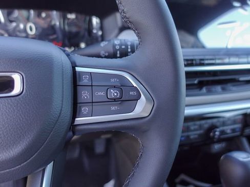 New 2025 Jeep Compass Limited w/ Elite Group image 17