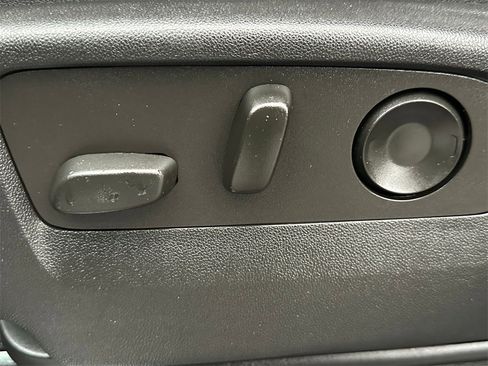 Used 2022 GMC Sierra 1500 AT4 w/ AT4 Premium Package image 23