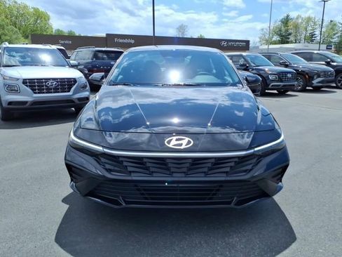 New 2026 Hyundai Elantra Sport FWD image 4