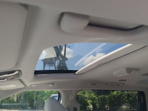 New 2026 Kia Carnival SX image 16