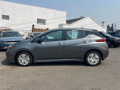 Used 2024 Nissan Leaf S FWD image 6