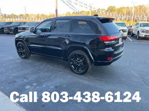 Used 2018 Jeep Grand Cherokee Altitude image 37