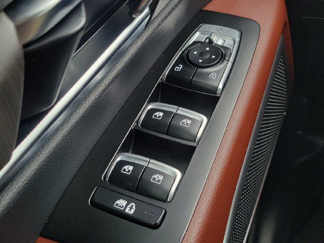 Used 2024 Kia Telluride EX w/ EX Captain's Chair Package AWD/4WD image 25