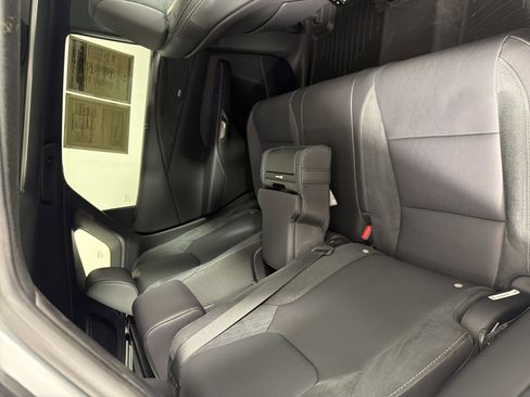 Used 2024 Lexus RX 350 w/ Convenience Package AWD/4WD image 17
