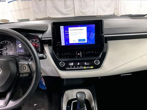 Used 2023 Toyota Corolla LE FWD image 18