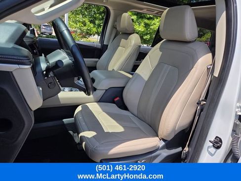 Used 2024 Ford Expedition Limited RWD image 7