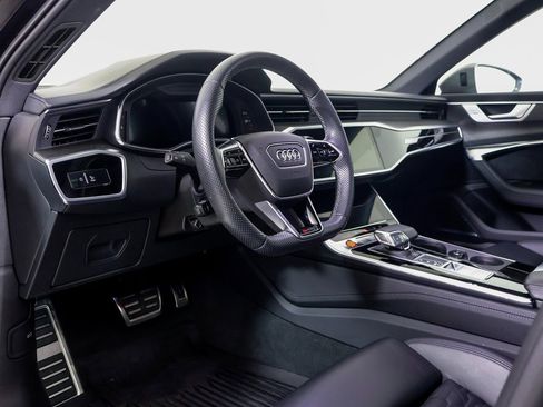 Used 2024 Audi RS 6 performance w/ Executive Package image 4