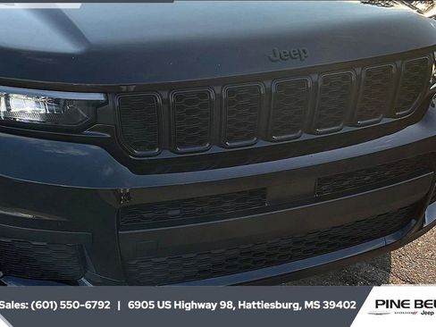 Used 2021 Jeep Grand Cherokee L Laredo image 22