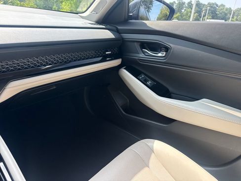 Used 2024 Honda Accord Touring image 17