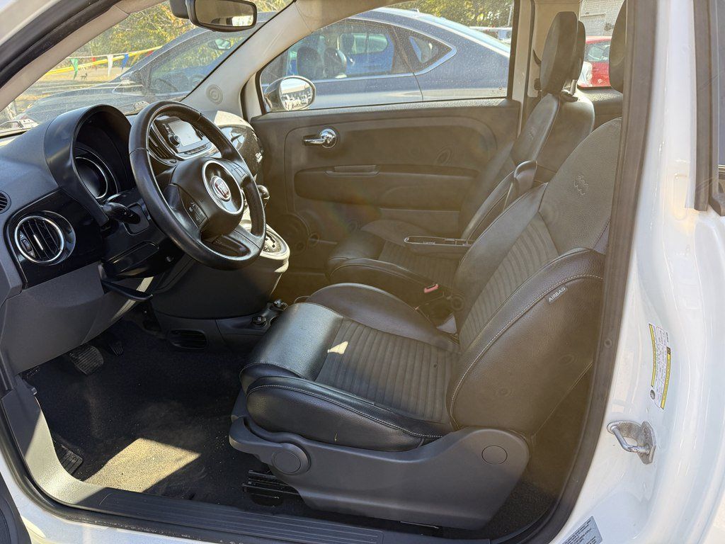 Used 2017 FIAT 500 Pop w/ Sport Black Trim Package FWD image 10