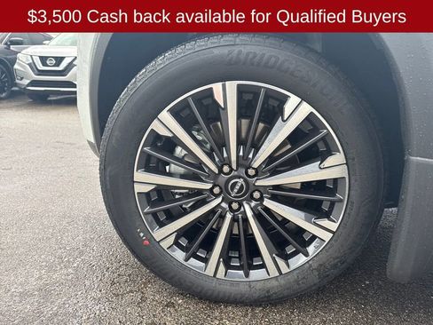 New 2026 Nissan Pathfinder Platinum image 29