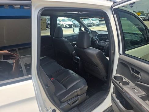 Used 2022 Honda Passport TrailSport image 45