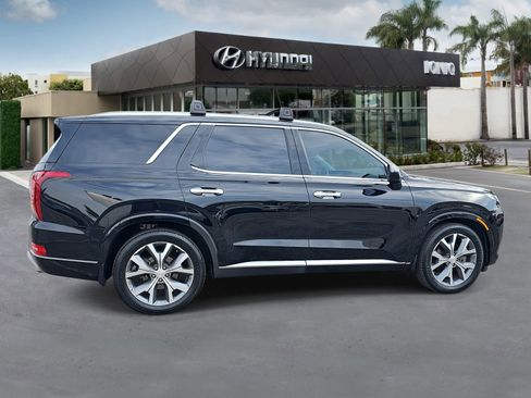 Used 2021 Hyundai Palisade Limited image 2