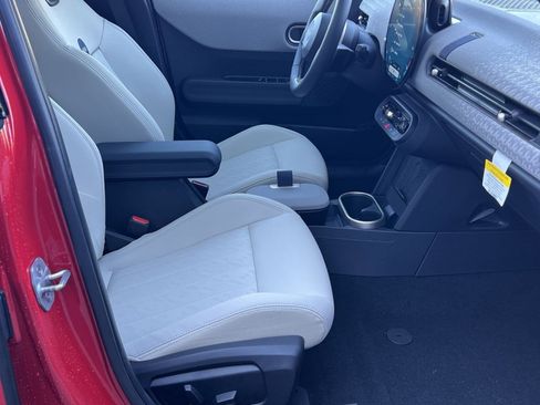 Certified 2025 MINI Cooper S FWD image 26