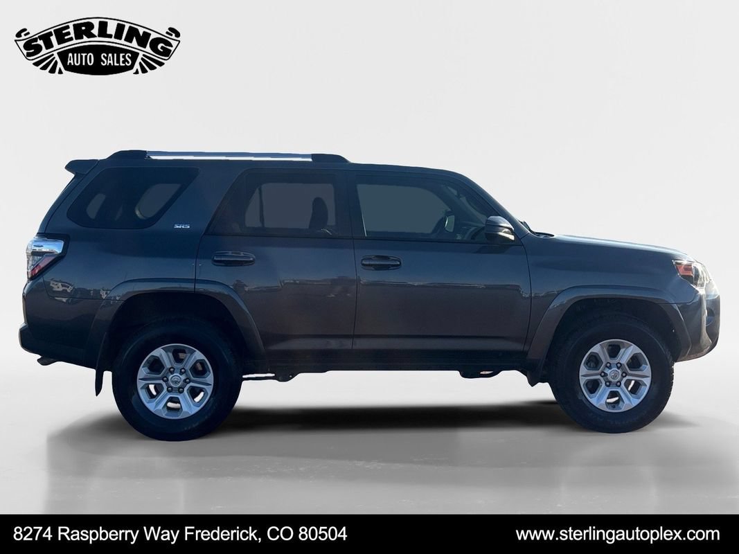 Used 2021 Toyota 4Runner SR5 AWD/4WD image 6
