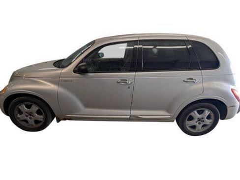 Used 2001 Chrysler PT Cruiser FWD image 2