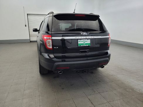 Used 2015 Ford Explorer XLT FWD image 6