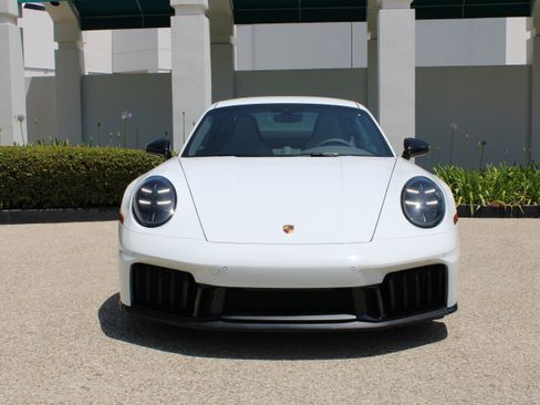 Certified 2025 Porsche 911 Carrera GTS RWD image 10