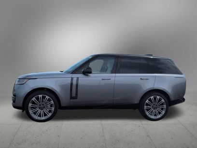 Used 2025 Land Rover Range Rover SE