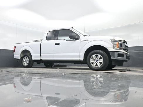 Used 2020 Ford F150 XLT image 32