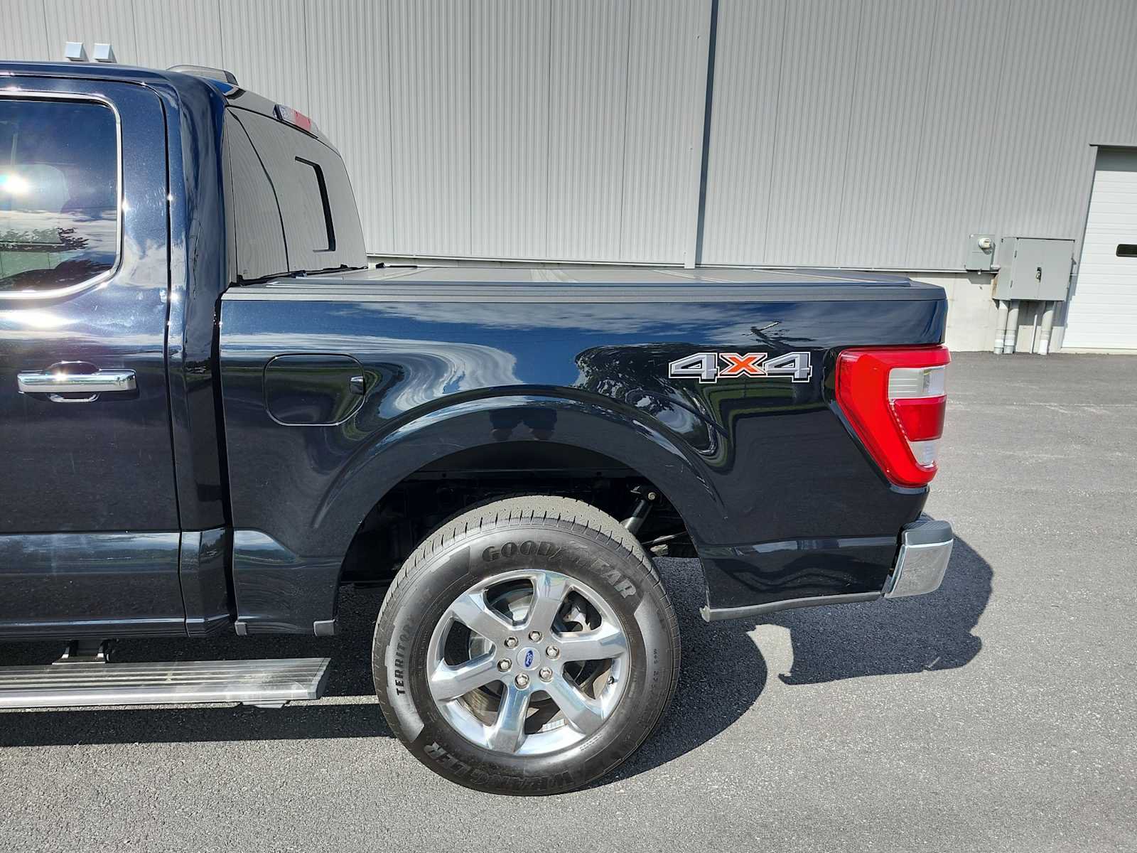 Used 2023 Ford F150 Lariat w/ Equipment Group 502A High AWD/4WD image 16