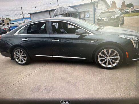 Used 2019 Cadillac XTS image 4