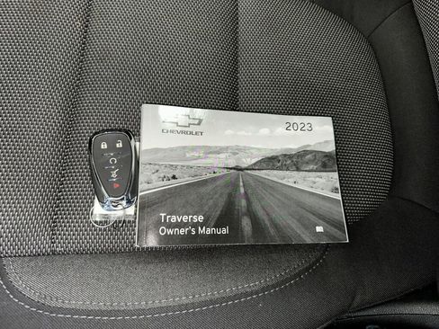 Certified 2023 Chevrolet Traverse LT image 17