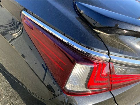 Used 2024 Lexus ES 350 Ultra Luxury w/ Accessory Package (Z2) FWD image 29