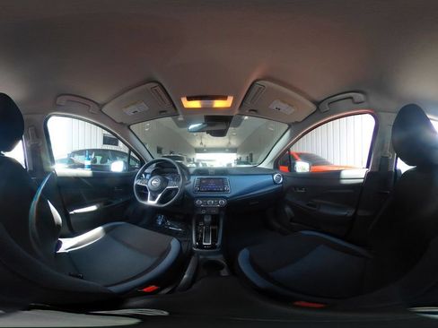 Used 2025 Nissan Versa SV FWD image 40