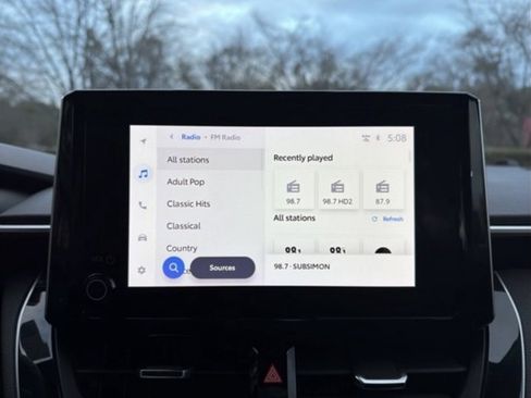 Used 2023 Toyota Corolla SE image 15