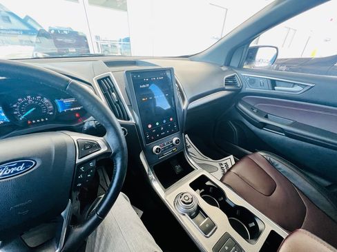 Used 2021 Ford Edge Titanium w/ Equipment Group 301A image 22