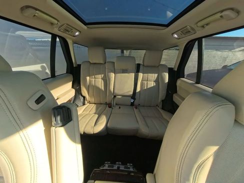 Used 2016 Land Rover Range Rover Supercharged image 29